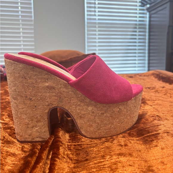 Liliana Women's Platform Heel Open Toe Chunky Block Heel- Color: Fushsia Suede! - Picture 2 of 7